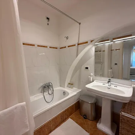 Miramare By World شقة جنوة